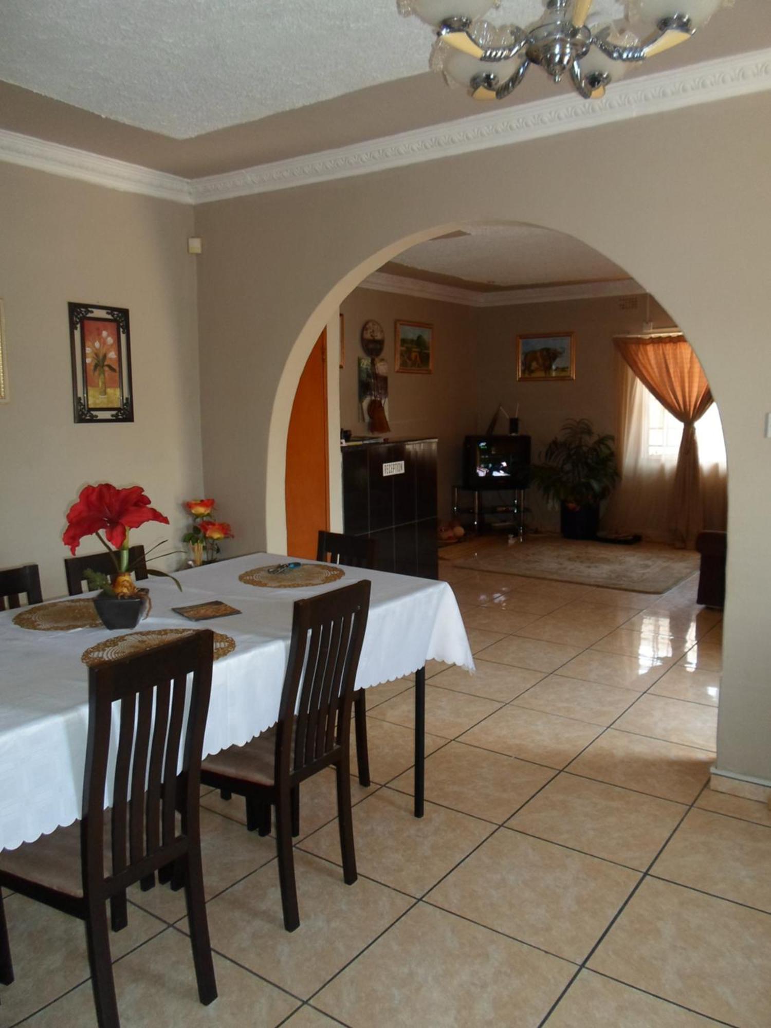 Hardrock Guest House Francistown Luaran gambar